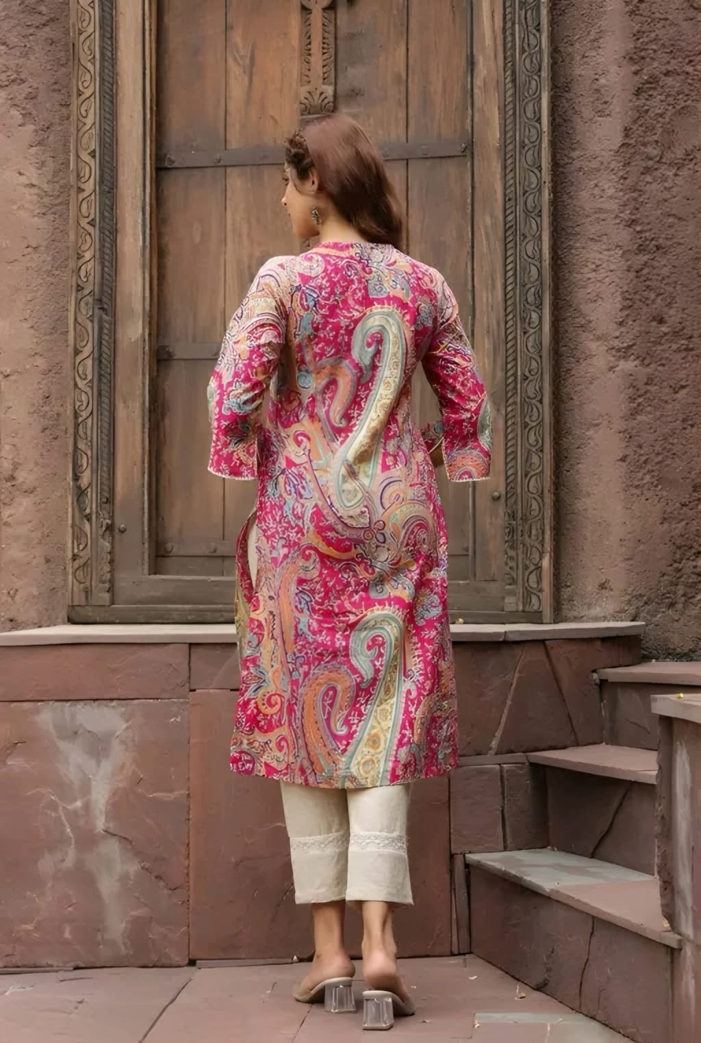 Women's Pink Paisley Printed Straight Kurta | Elegant Ethnic Casual Kurti with 3/4 Sleeves